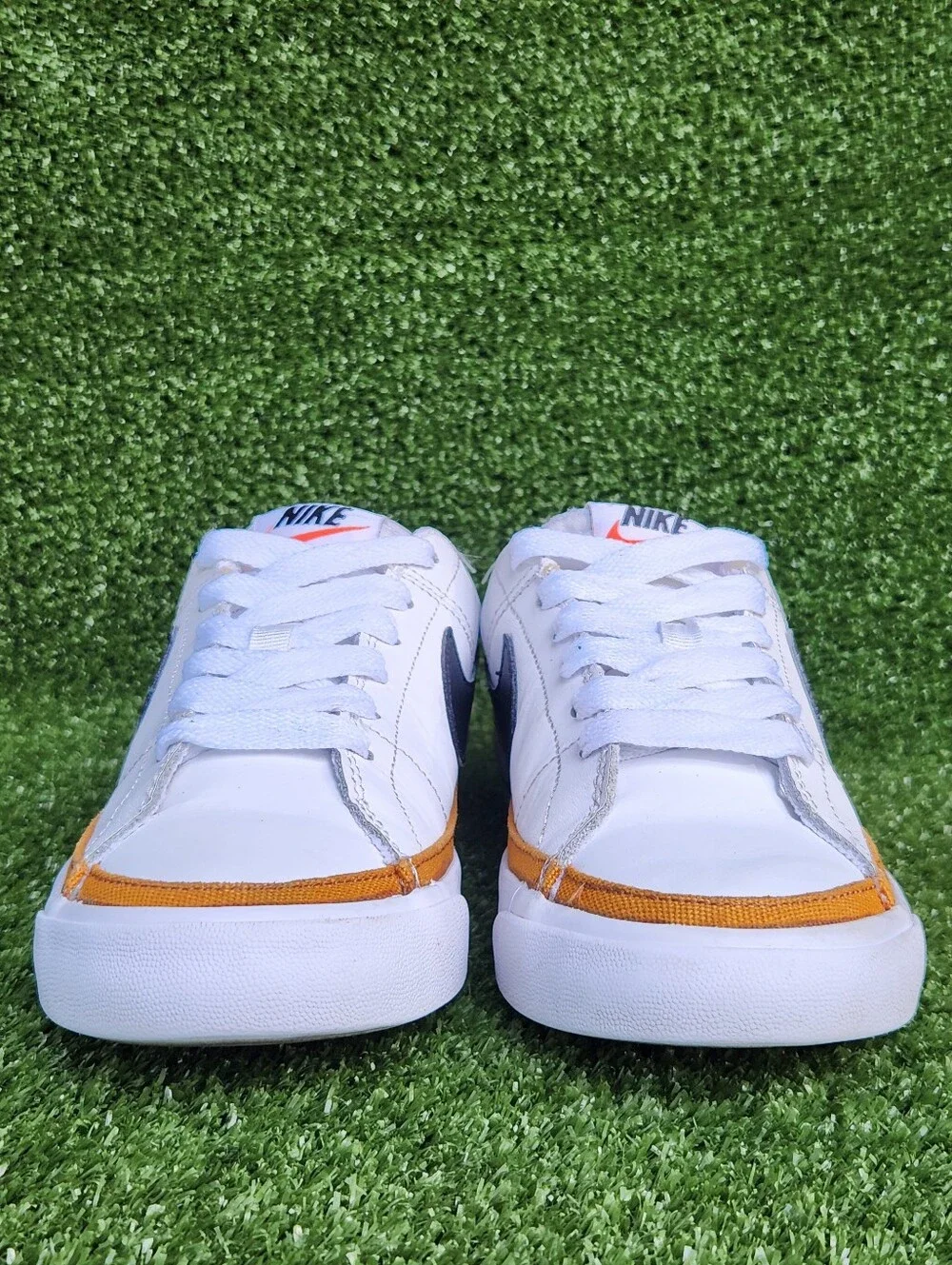 Nike Court Legacy Low Big Girls Leather White Tan Sneakers Shoes Size 4.5 Youth